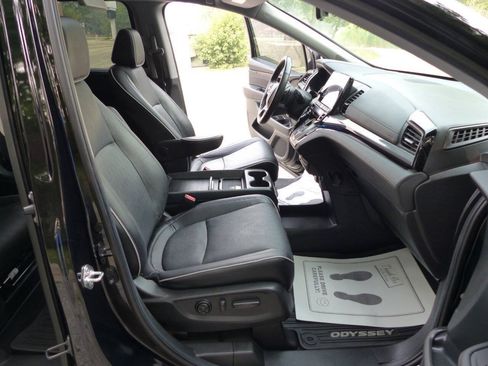 Used 2024 Honda Odyssey Elite image 55
