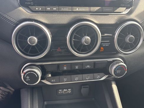 Used 2023 Nissan Sentra SV image 14