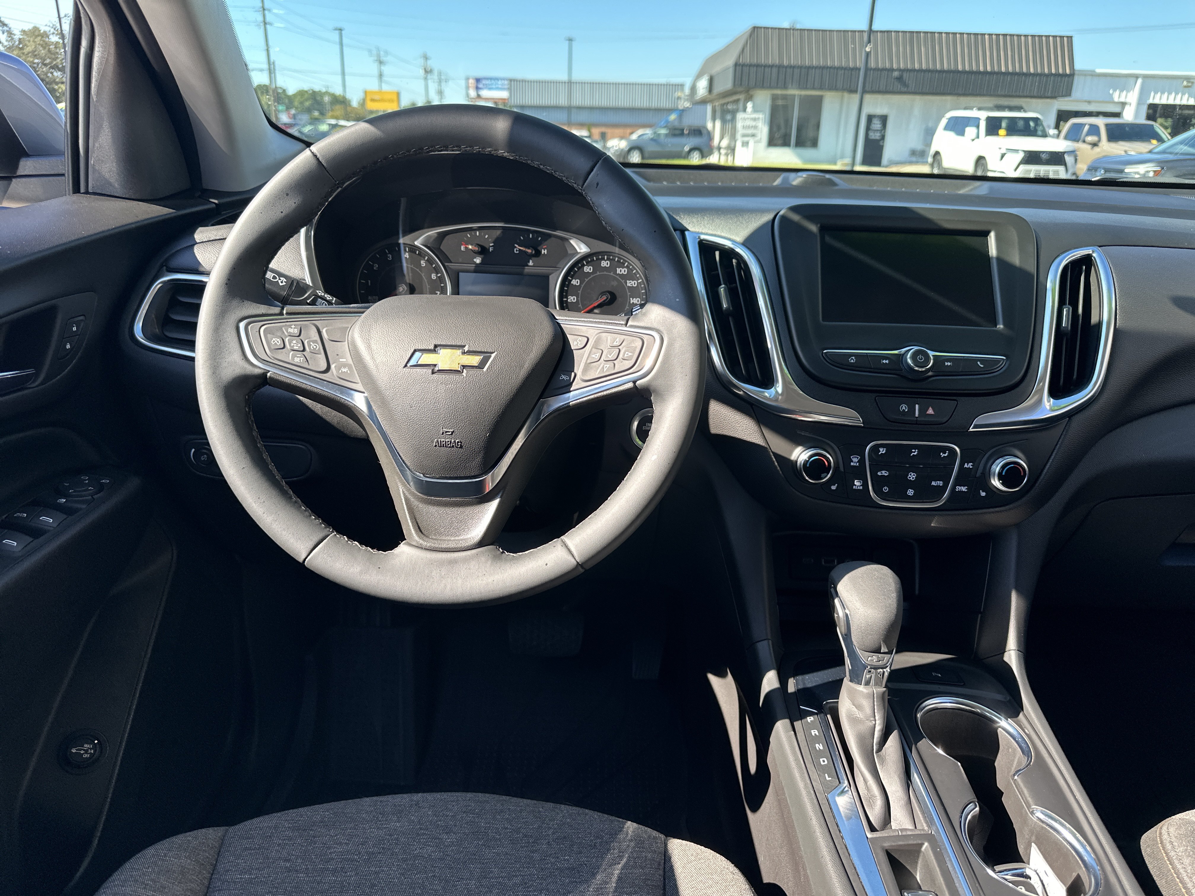 Used 2024 Chevrolet Equinox LT w/ LPO, Floor Liner Package FWD image 15