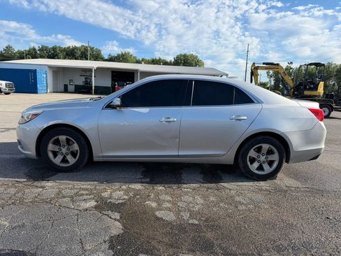 Used 2016 Chevrolet Malibu LT FWD image 8