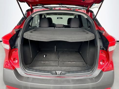Used 2019 Nissan Kicks SR FWD image 24