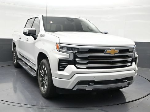 Used 2023 Chevrolet Silverado 1500 High Country RWD image 8