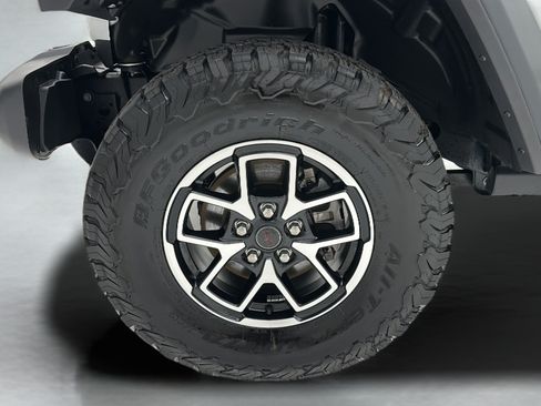 Used 2026 Jeep Wrangler Unlimited Rubicon AWD/4WD image 8