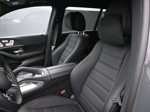 Used 2026 Mercedes-Benz GLS 450 4MATIC image 13