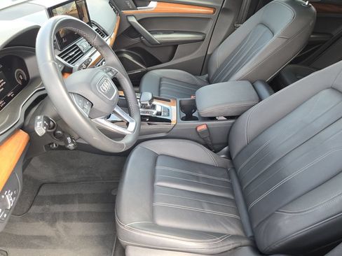Used 2023 Audi Q5 2.0T Premium Plus w/ Premium Plus Package AWD/4WD image 12