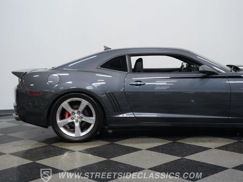 Used 2010 Chevrolet Camaro SS w/ RS Package RWD image 27