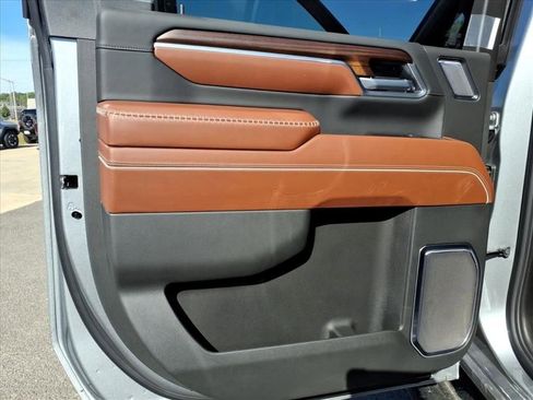 Used 2026 GMC Sierra 2500 Denali Ultimate w/ Max Trailering Package image 18