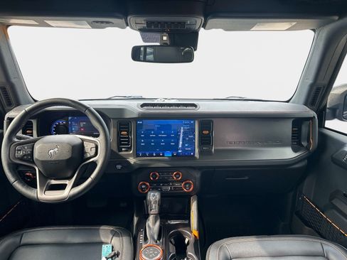 Used 2024 Ford Bronco Badlands AWD/4WD image 9