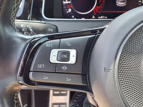 Used 2019 Volkswagen Golf R 4-Door AWD/4WD image 23