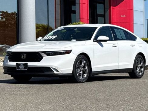 Used 2023 Honda Accord EX image 8