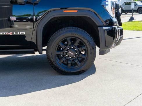 New 2026 GMC Sierra 3500 AT4 w/ AT4 Premium Plus Package AWD/4WD image 36