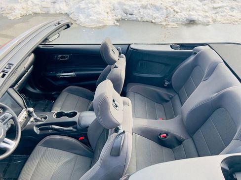 Used 2015 Ford Mustang Convertible w/ Equipment Group 051A image 31