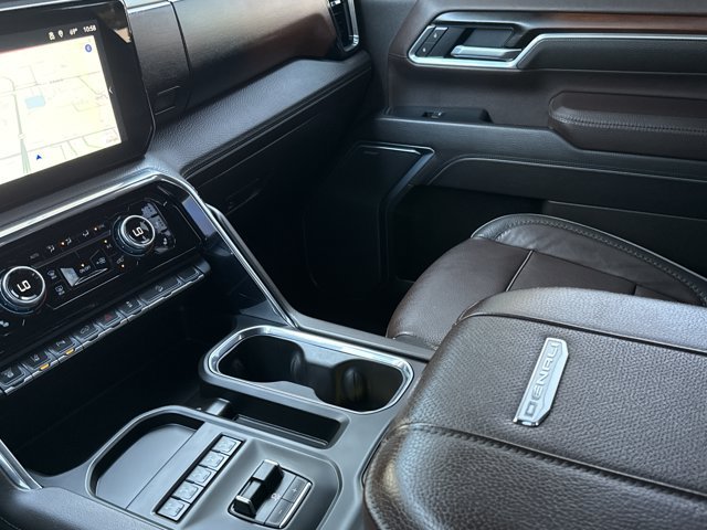 Used 2025 GMC Sierra 2500 Denali w/ Denali Reserve Package AWD/4WD image 24