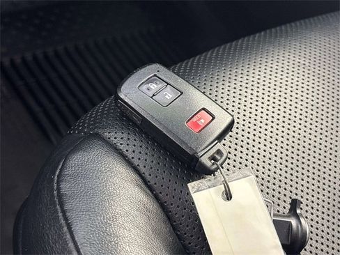 Used 2021 Toyota 4Runner Limited image 21