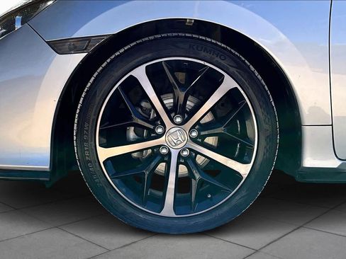 Used 2020 Honda Civic Sport image 11