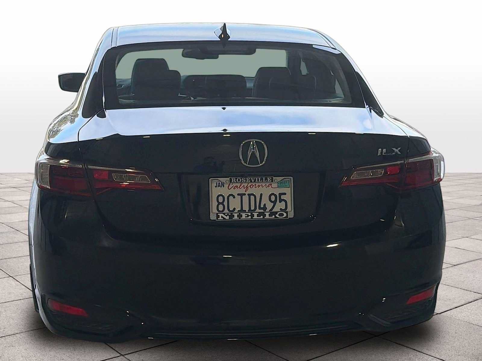 Used 2017 Acura ILX FWD image 7