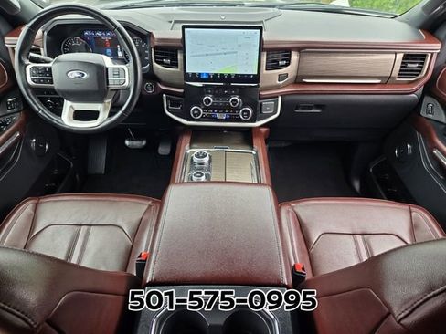 Used 2024 Ford Expedition Limited AWD/4WD image 17