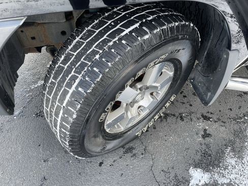 Used 2012 Nissan Xterra PRO-4X w/ Pro-4x Leather Pkg image 11