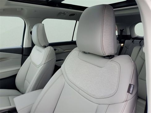 New 2025 Ford Explorer Active w/ Active Comfort Package image 15
