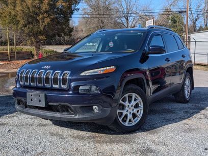 Used 2016 Jeep Cherokee Latitude w/ Cold Weather Group
