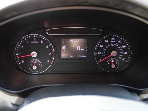 Used 2018 Kia Sorento LX image 38