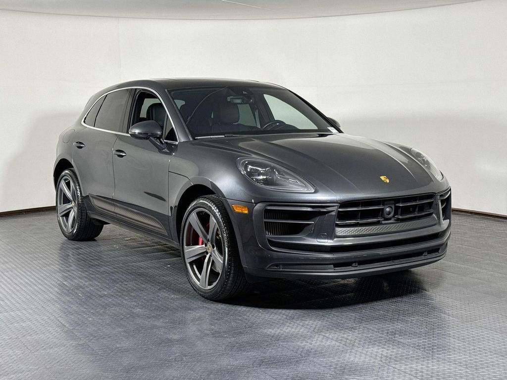 Certified 2023 Porsche Macan S AWD/4WD image 9
