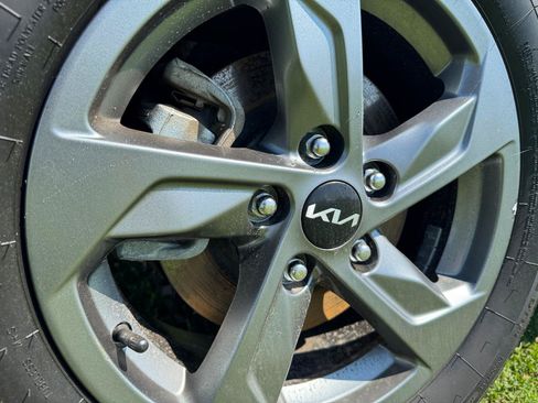 Used 2022 Kia K5 LXS FWD image 10