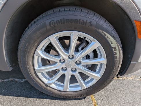 Used 2023 Cadillac XT4 Luxury image 12