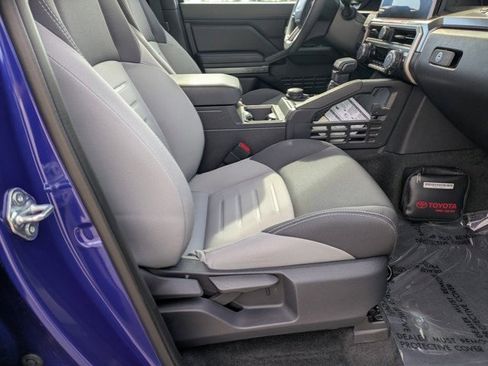 Used 2024 Toyota Tacoma TRD Sport image 22