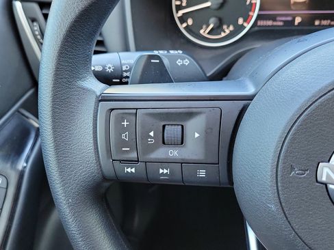 Certified 2024 Nissan Rogue S image 22