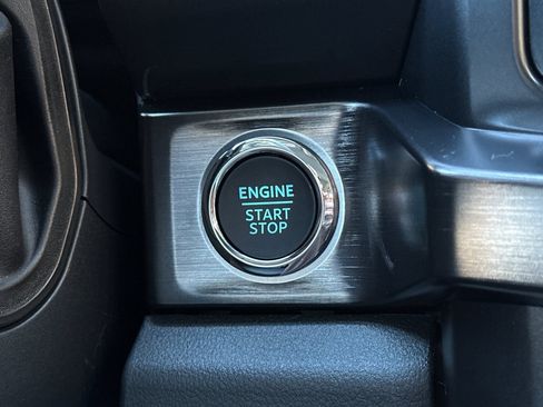 New 2026 Ford F250 Lariat w/ Black Appearance Package image 21