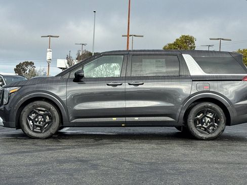 New 2026 Kia Carnival image 7