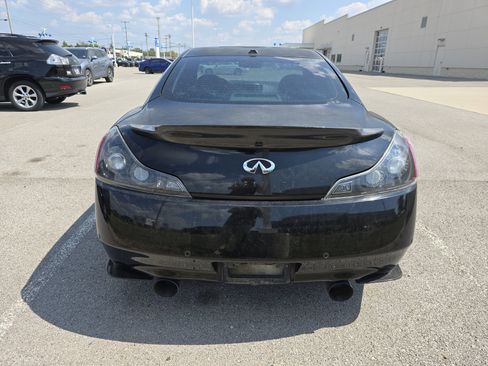 Used 2011 INFINITI G37 Journey w/ Premium Pkg image 4