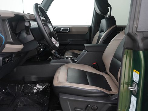 Used 2024 Ford Bronco Wildtrak AWD/4WD image 23