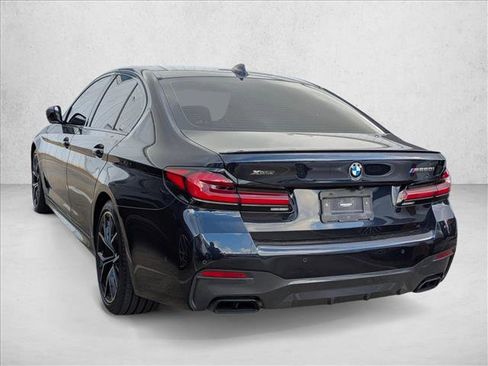 Used 2023 BMW M550i xDrive w/ Executive Package image 4