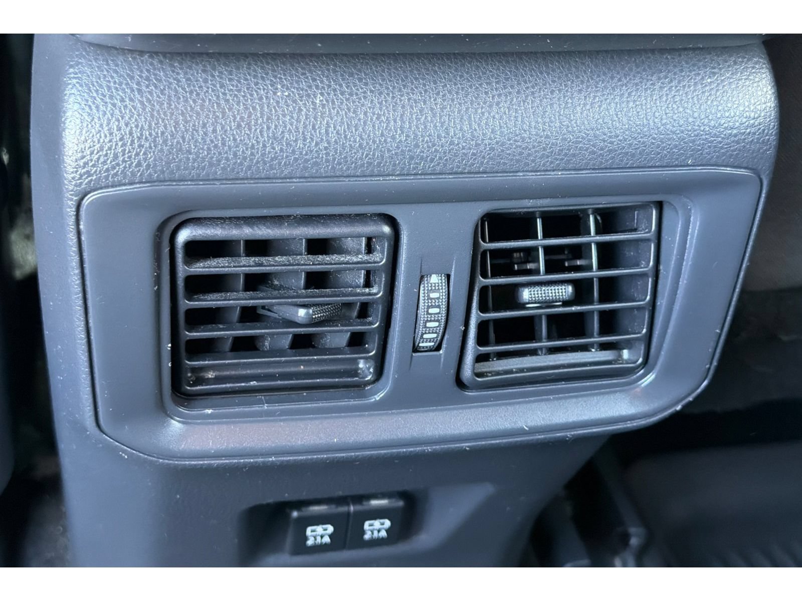 Used 2019 Toyota RAV4 XLE w/ Convenience Package AWD/4WD image 14