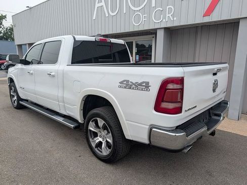 Used 2019 RAM 1500 Laramie AWD/4WD image 2