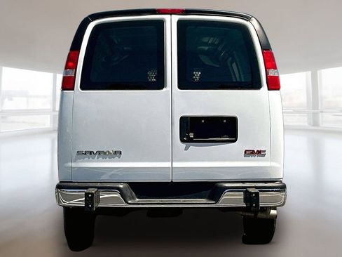 Used 2024 GMC Savana 2500 w/ Driver Convenience Package RWD image 5