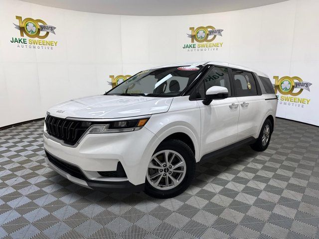 Certified 2023 Kia Carnival LX FWD image 4