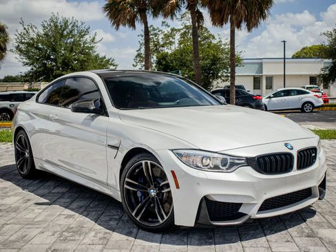 Used 2015 BMW M4 Coupe RWD image 1