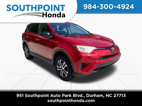Used 2017 Toyota RAV4 LE FWD image 1