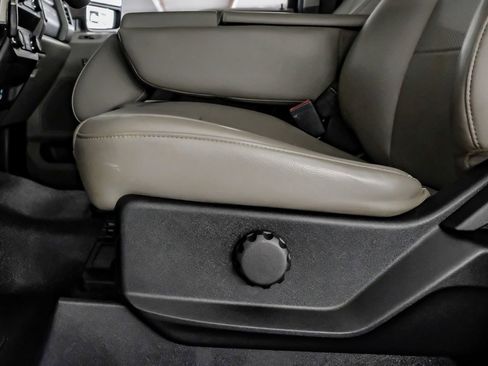 Used 2020 Ford F250 XL w/ STX Appearance Package image 28