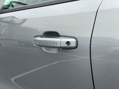 Used 2023 Chevrolet Colorado ZR2 w/ ZR2 Convenience Package III image 28