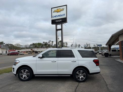 Used 2023 Ford Expedition Limited image 1