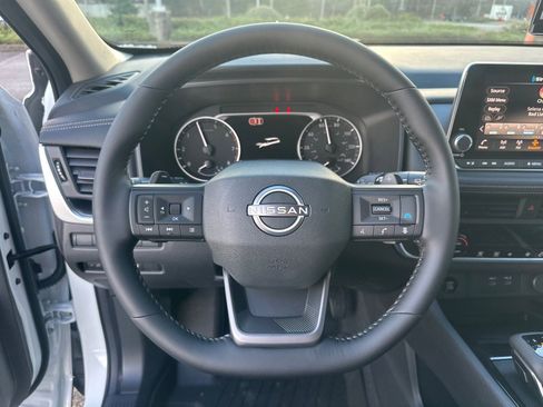 New 2026 Nissan Rogue SV FWD image 24