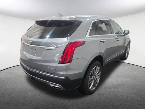 Used 2023 Cadillac XT5 Premium Luxury AWD/4WD image 2