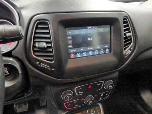 Certified 2019 Jeep Compass Latitude w/ Popular Equipment Group image 30