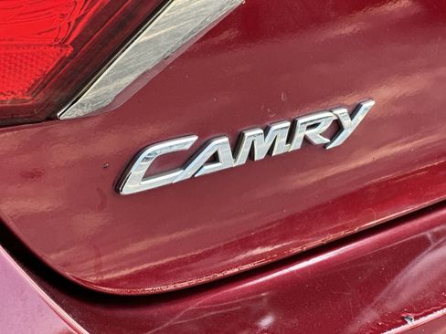 Used 2015 Toyota Camry SE image 9