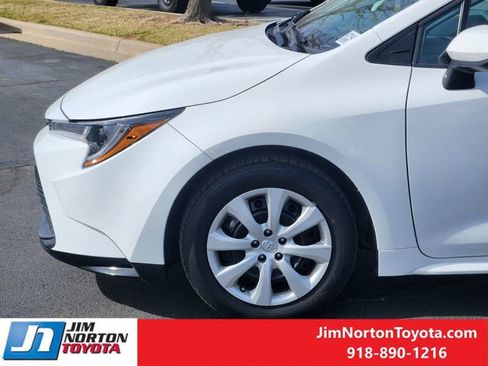 Used 2024 Toyota Corolla LE image 8