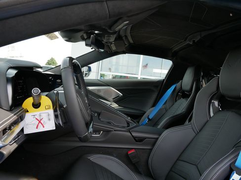 New 2025 Chevrolet Corvette E-Ray image 3